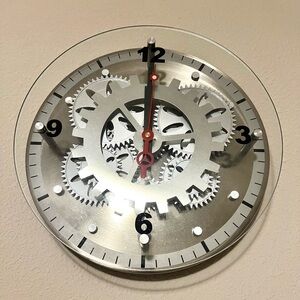 6-Inch Dual Use Table/Wall Moving Gear Clock Glass Cover
